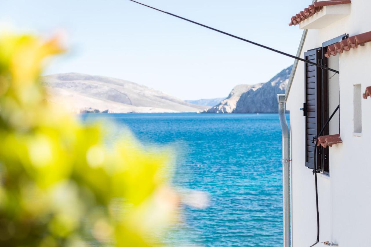 Seafront Baska Apartment Bagian luar foto