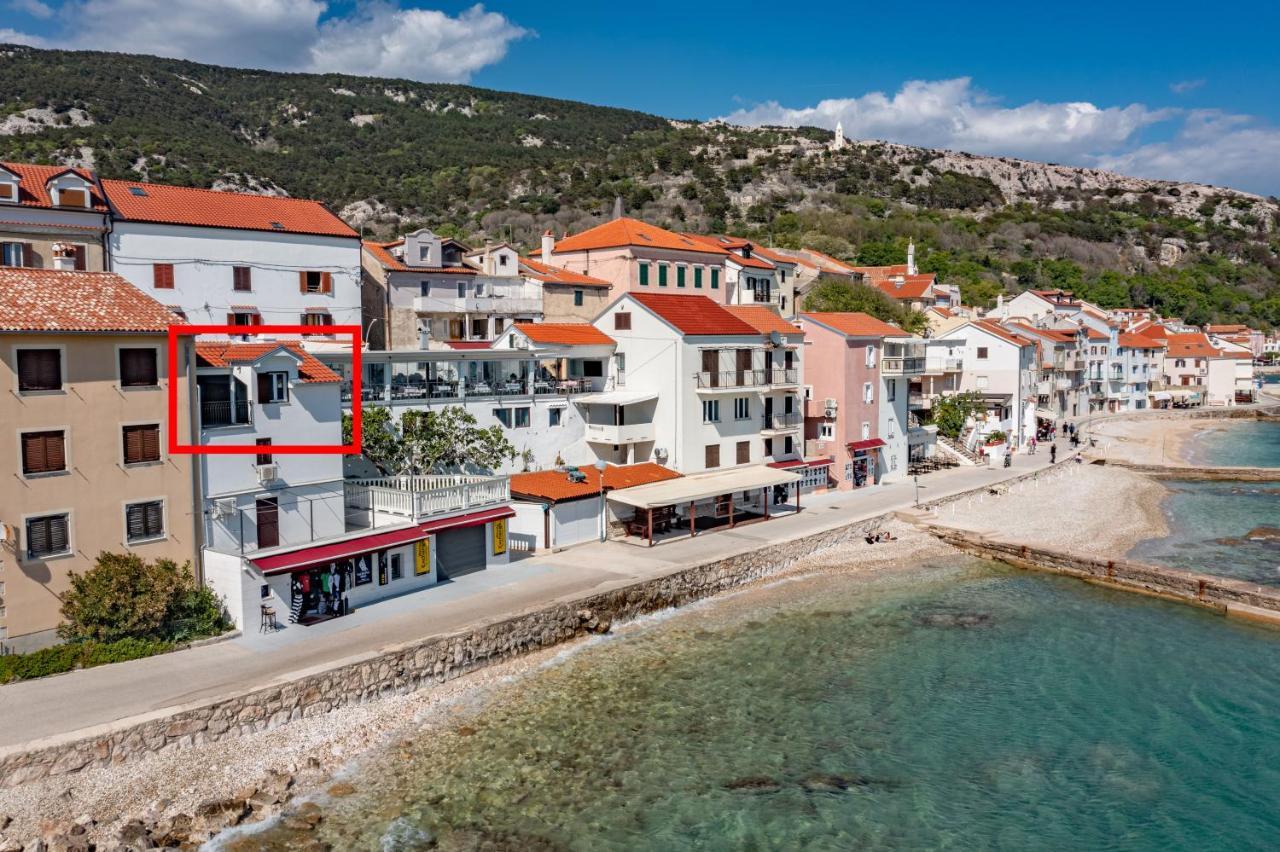 Seafront Baska Apartment Bagian luar foto
