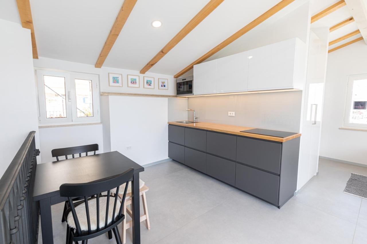 Seafront Baska Apartment Bagian luar foto