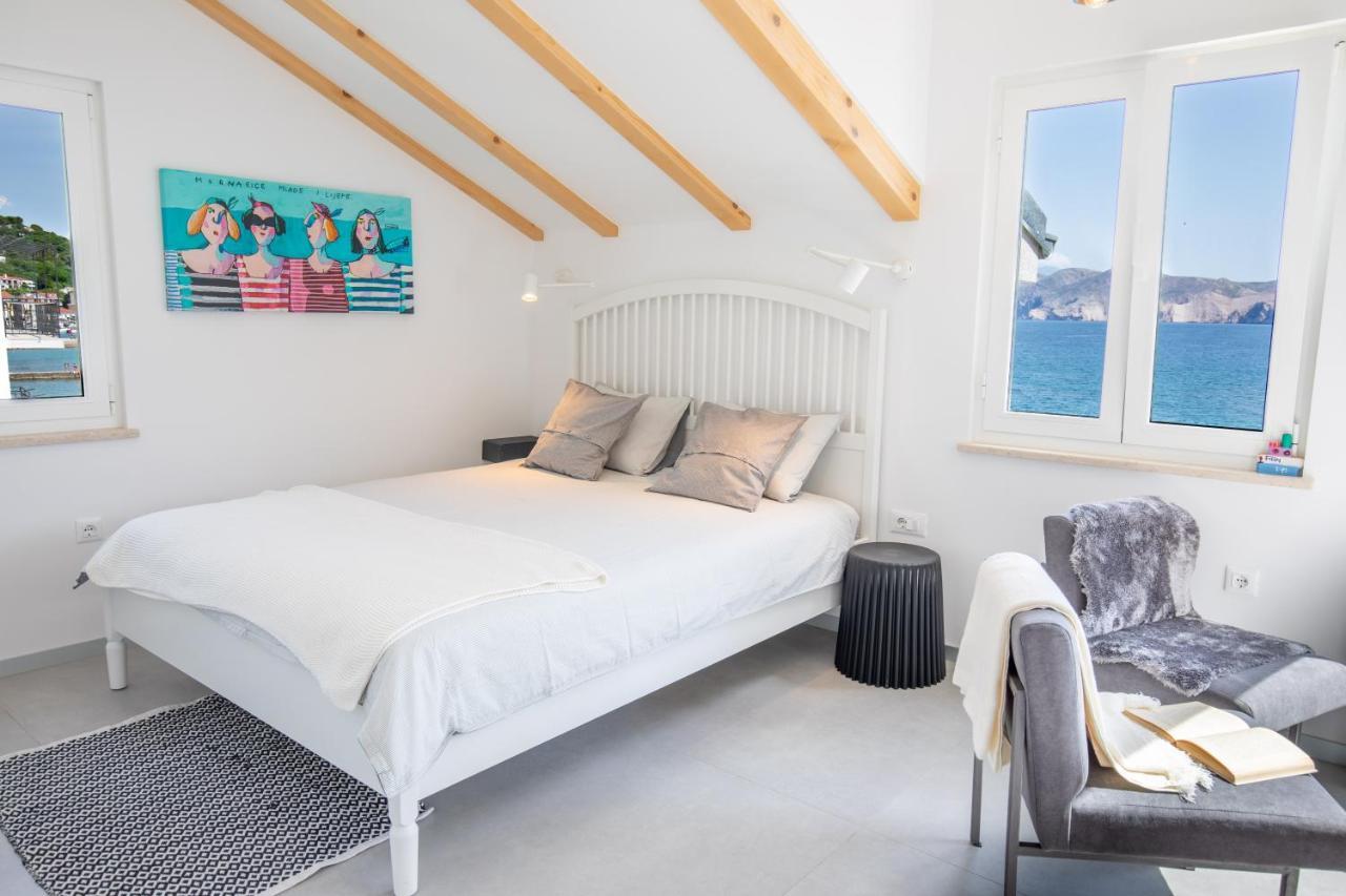 Seafront Baska Apartment Bagian luar foto