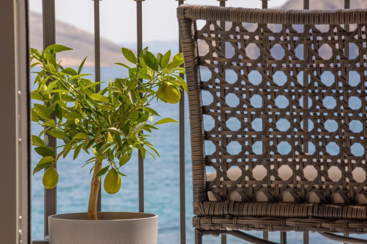 Seafront Baska Apartment Bagian luar foto